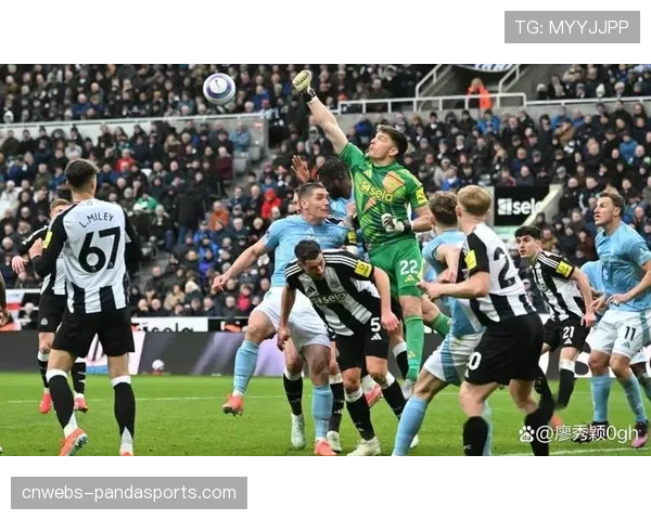 英超引入半自动越位技术进行测试，首秀于曼城对阵纽卡一役